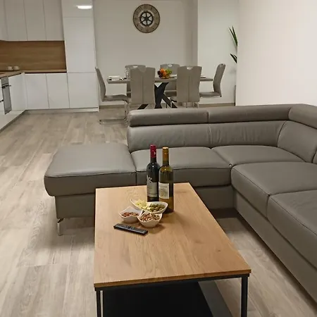 Apartment Srdarovic