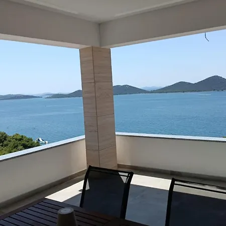 Apartment Srdarovic Drage