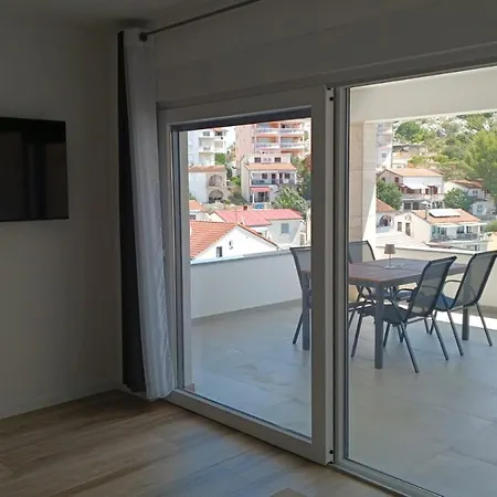 Apartment Srdarovic *