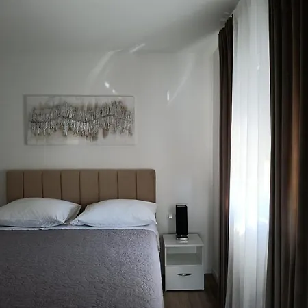 Apartment Srdarovic